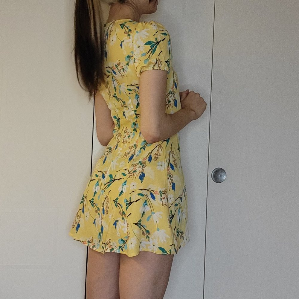 Floral Flower Feminine Yellow Light Spring Dress with Puff Sleeves